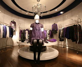 廣東服裝業(yè)倒閉甩賣 批發(fā)轉(zhuǎn)零售不樂觀