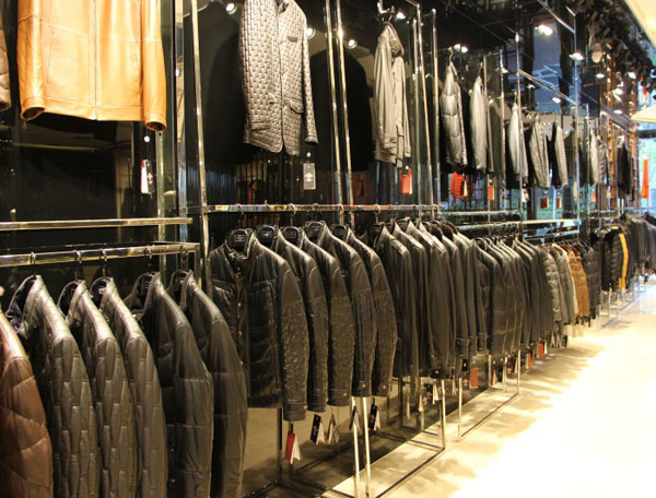 【實圖】雪豹皮革皮草店面形象設計_雪豹皮革皮草專賣店櫥窗陳列展示